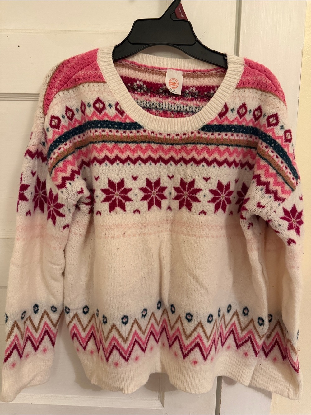 wonder nation White Crewneck Sweater with Pink Nordic Pattern